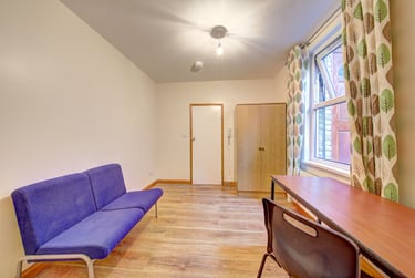 1 bed flat, 67B Park Road, Near university, Kingston, KT26DE - Image 3